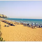 Angela's House By The Sea Apartman *